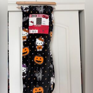 Hello Kitty Halloween Throw